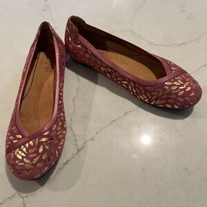 🧞‍♀️VIONIC🧞‍♀️Women's Pink and Gold Flats